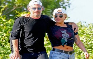Η Lady Gaga και ο Christian Carino αρραβωνιάστηκαν και δεν είναι ψέμα