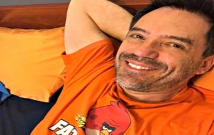 Θάνος Καλλίρης: Για κούρεμα με τον 18χρονο γιο του!
