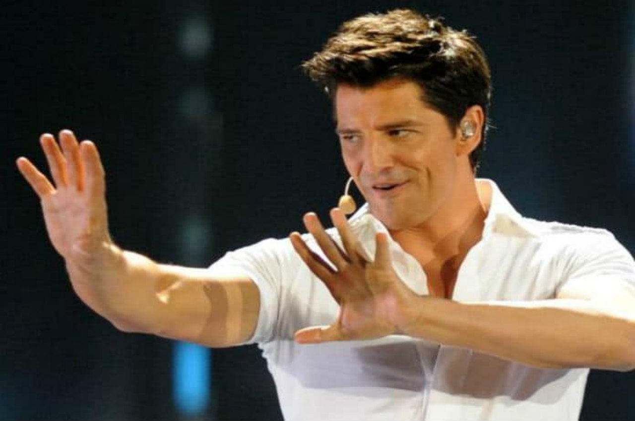 Sakis rouvas bts