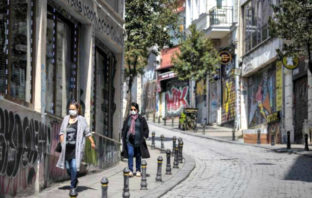 Όχι σε ένα δεύτερο lockdown – Άρση περιοριστικών μέτρων