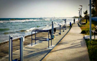 Αποκλείστηκε το σενάριο πνιγμού του 21χρονου που ανασύρθηκε νεκρός από παραλία – Τι παραδέχθηκαν οι φίλοι του
