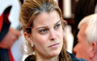 Με φλοράλ φόρεμα στο Μονακό – Αγνώριστη σήμερα στα 36 της η Αθηνά Ωνάση